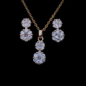 نیم ست زنانه مدل استیل نگین دار 