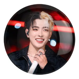 پیکسل خندالو طرح هونگ جونگ گروه ایتیز ATEEZ کد 21242 مدل بزرگ