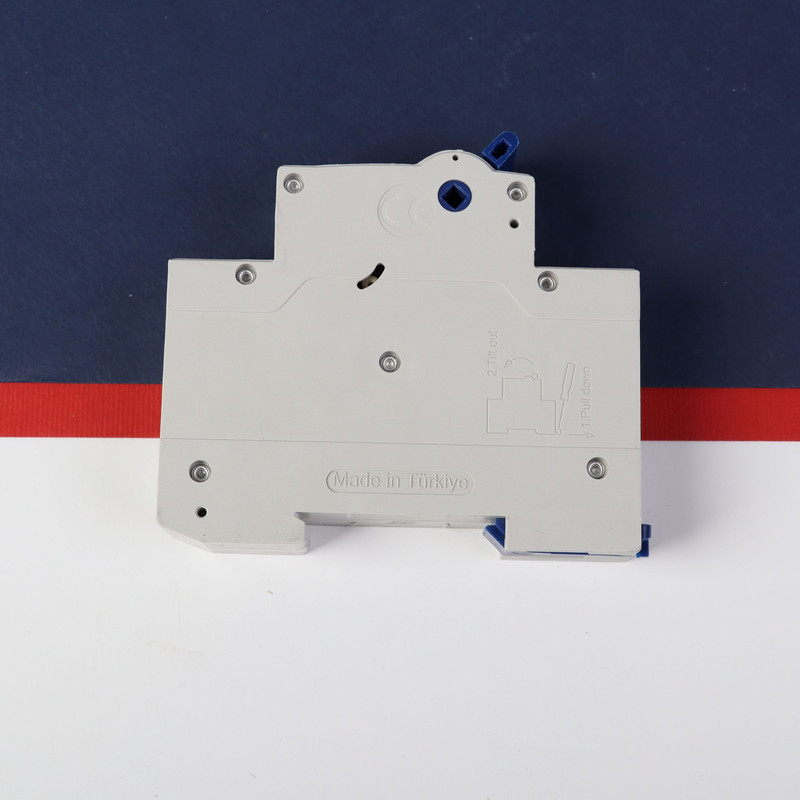 کلید مینیاتوری تکفاز 25 آمپر بروکس مدل BIG8705 کد C25