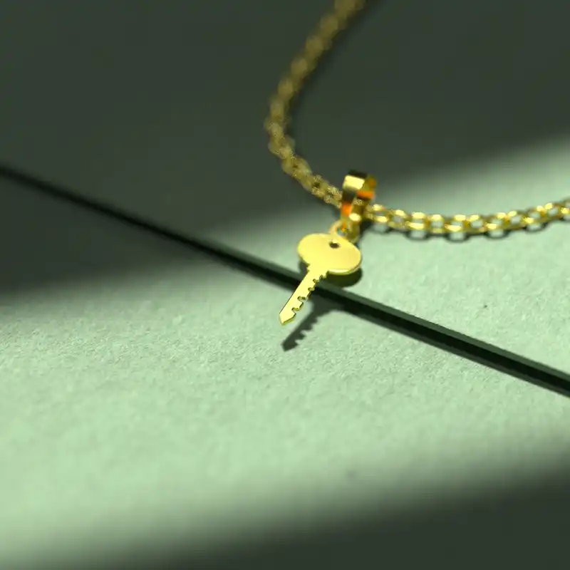 گردنبند طلا 18 عیار زنانه مدوپد مدل کلید کد F3-1-1112