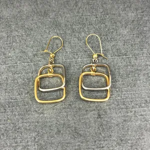 گوشواره طلا 18 عیار زنانه دوست خوب مدل dk507