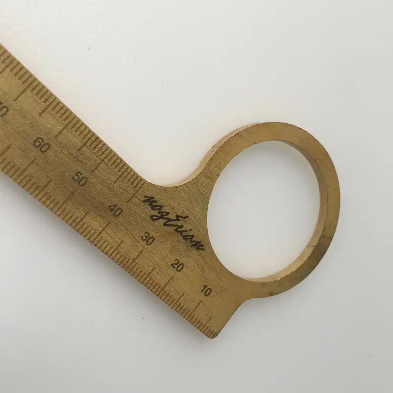 شابلون چرم دوزی ناظریان کد Ruler30cm