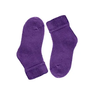 جوراب ساق بلند دخترانه مدل حوله ای 03