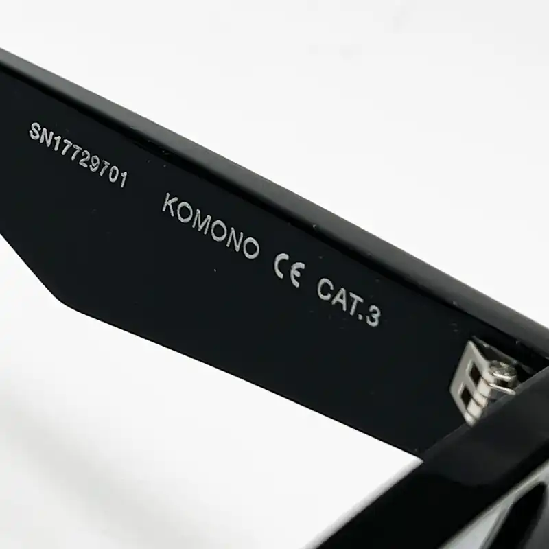 عینک آفتابی زنانه کومونو مدل THE M