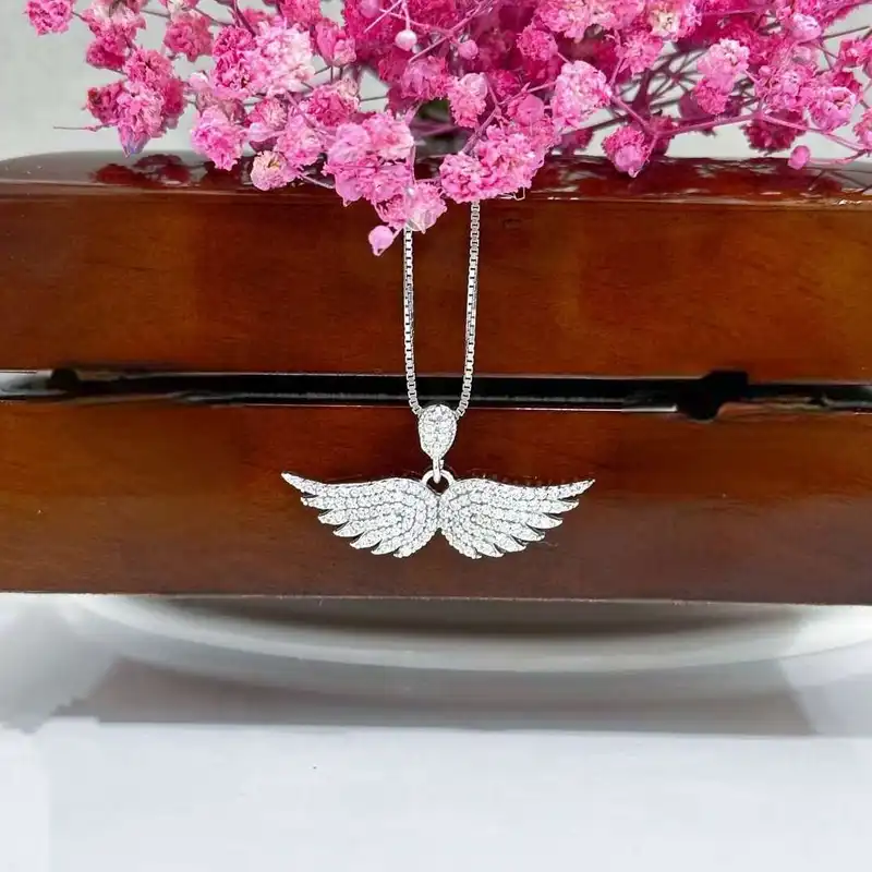 گردنبند نقره زنانه مدل بال فرشته 06