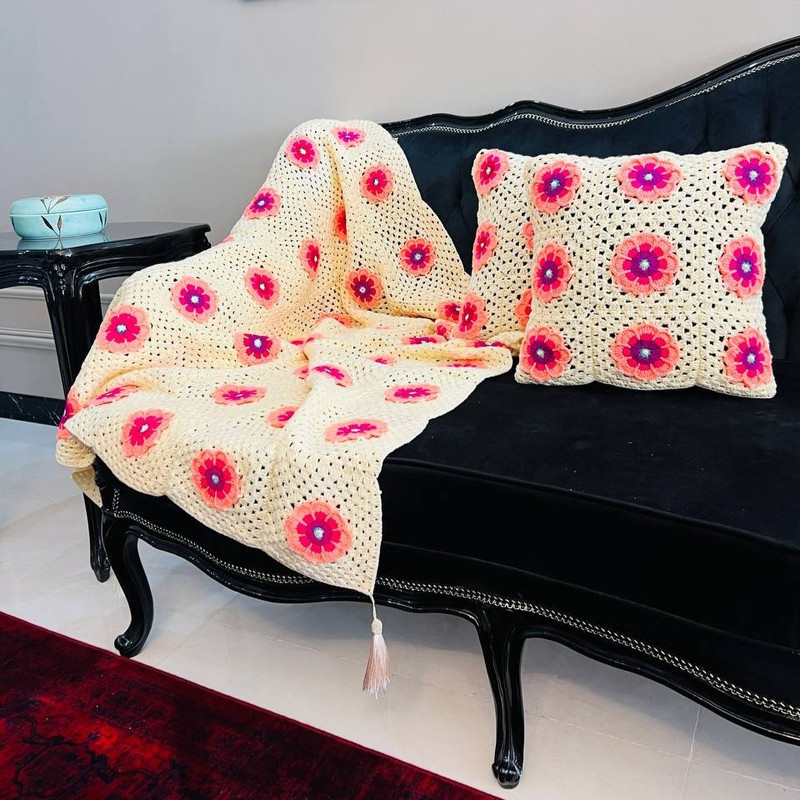 شال مبل و تخت مدل شاهان به همراه دو عدد کاور کوسن