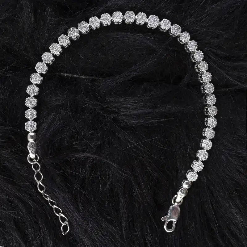 دستبند نقره زنانه مدل فلاور AMT-D035