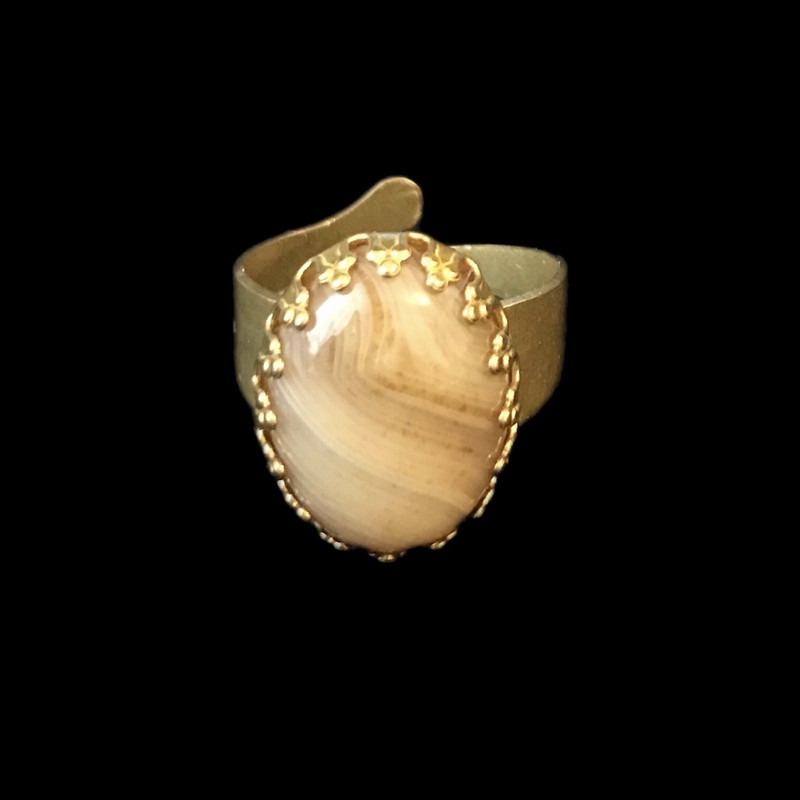 انگشتر زنانه مدل سنگ عقیق کد R-169 انگشتر زنانه مدل سنگ عقیق کد R-169