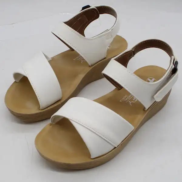 صندل زنانه کامفی مدل دنیا رکابدار کد 1395-WH