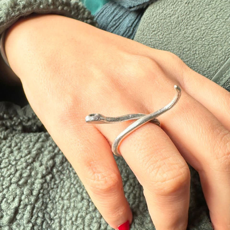 انگشتر زنانه مدل مار نامنظم کد MA-NA2