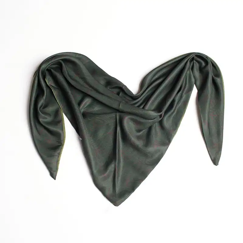 روسری زنانه نوولاشال مدل کوچک 044992