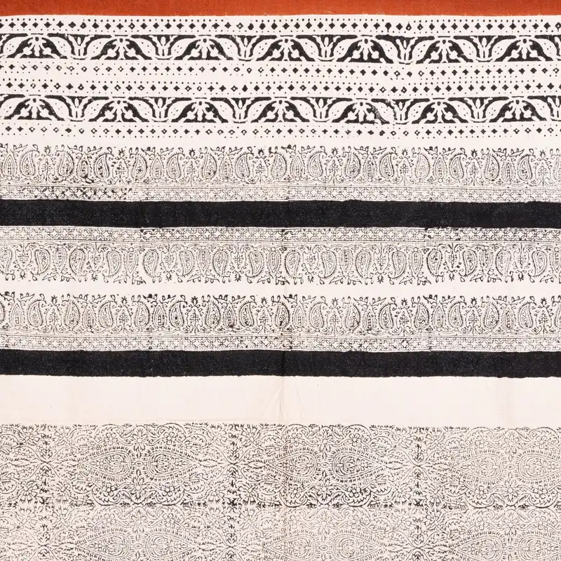 رومیزی چاپ دستی مدل دو کاج