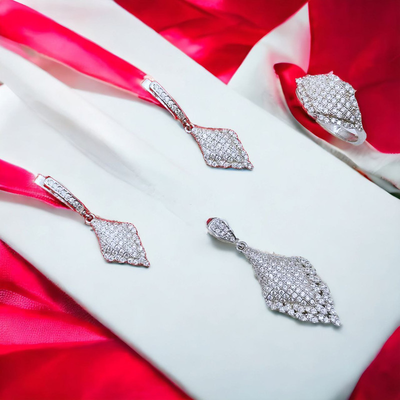 نیم ست نقره زنانه مدل مونیزا 0125