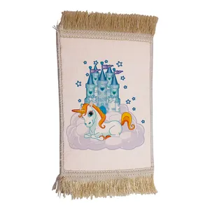 فرش ماشینی دیوارکوب مدل یونیکورن کد 38