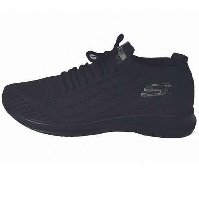 راهنمای خرید انواع کفش ورزشی زنانه اصل مدل خارجی برای باشگاه مدل اسکیچرز با قیمت مناسب