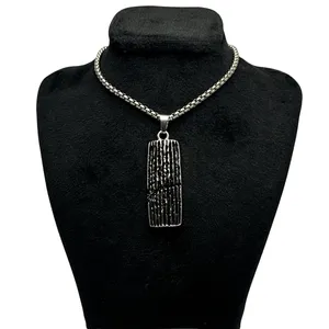 گردنبند مدل منشور کوروش