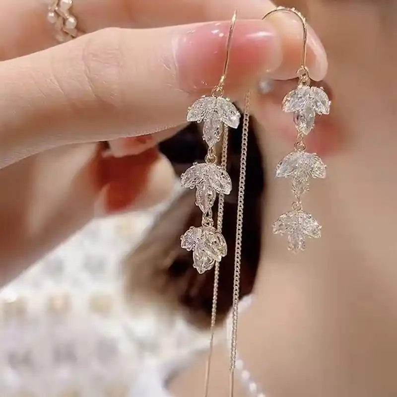 گوشواره زنانه مدل برگ سه پر کد 00712