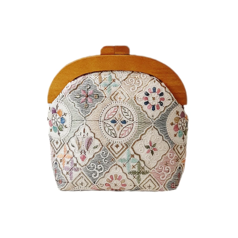 کیف مجلسی زنانه مدل دهانه چوبی هلالی