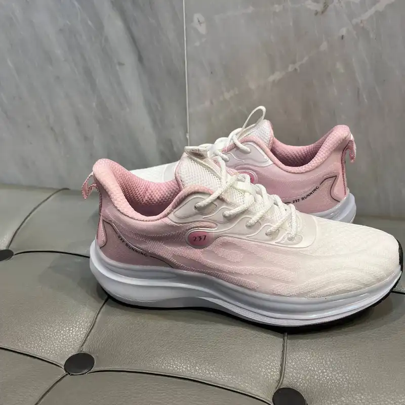 کفش پیاده روی مدل 237