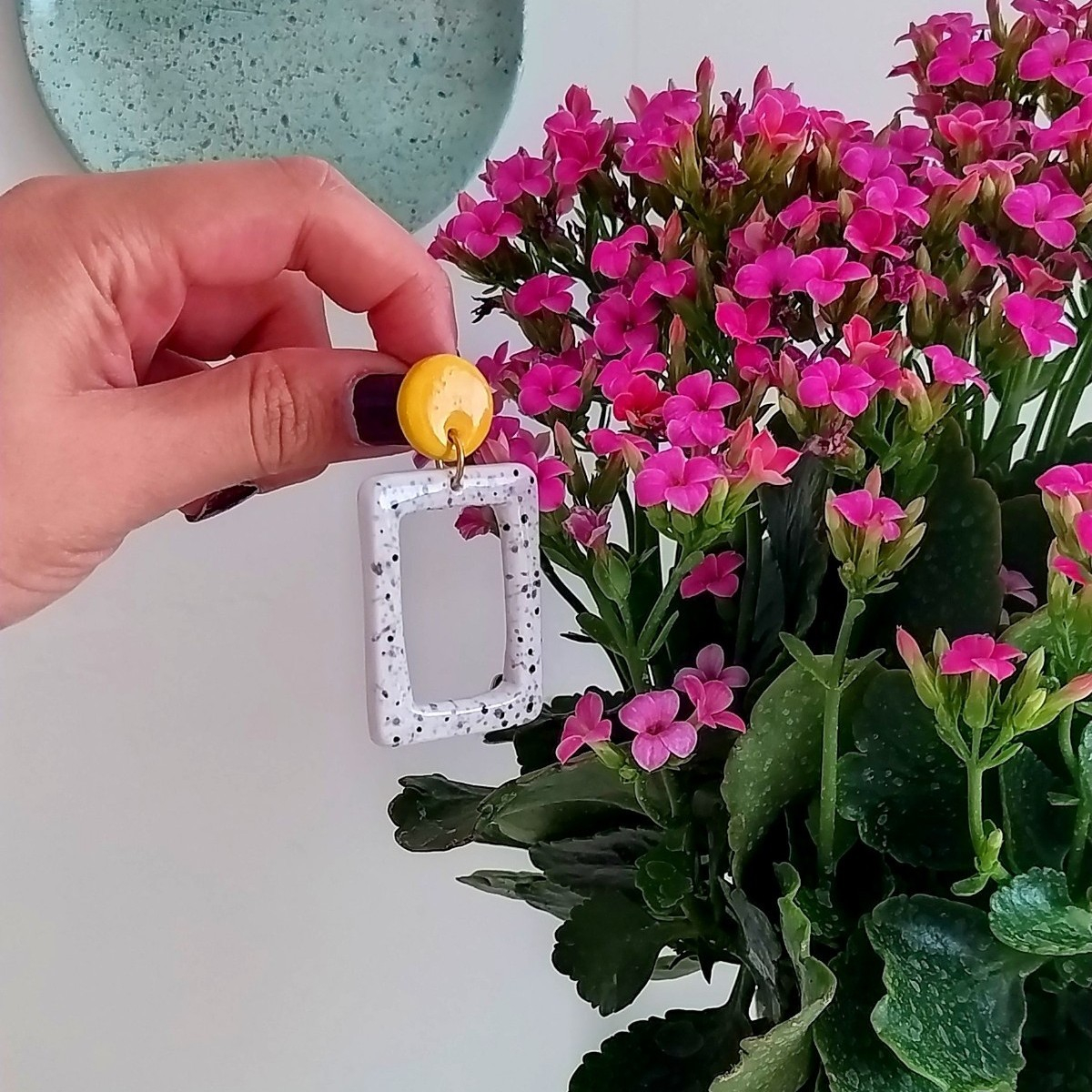 گوشواره دست ساز زنانه مدل سرامیکی