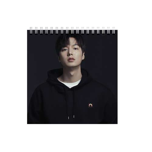 دفتر طراحی طرح لی مین هو بازیگر کره ای کد 4940409