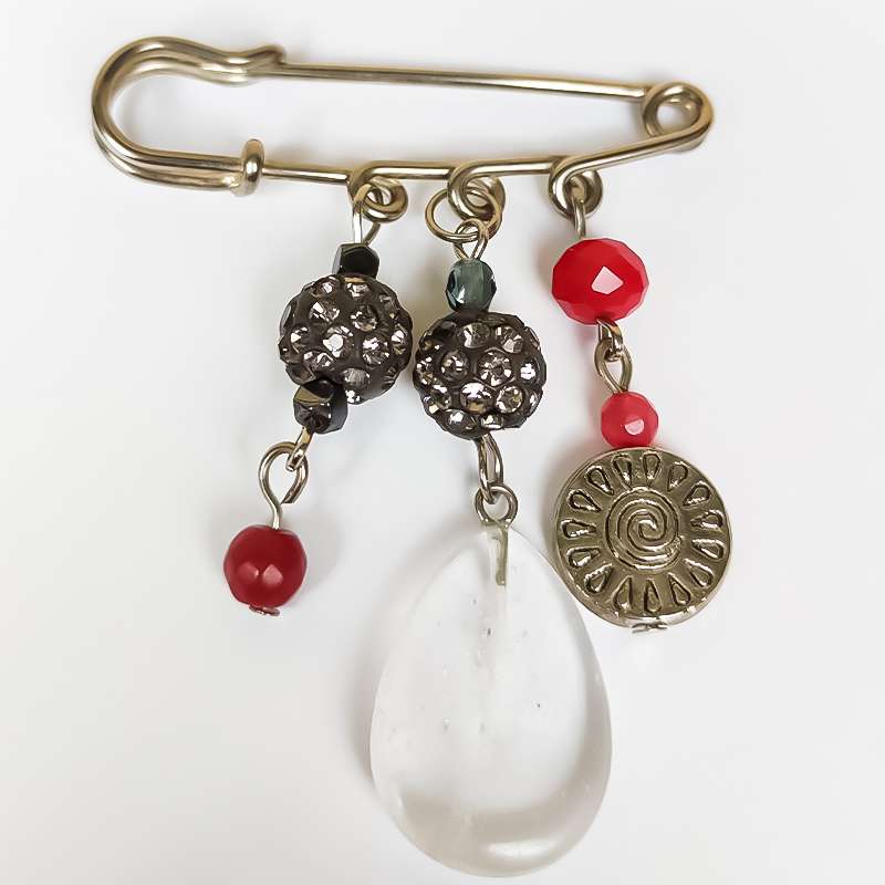 سنجاق سینه زنانه مدل اراک سنجاق سینه زنانه مدل اراک