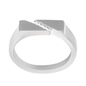 انگشتر نقره زنانه مدل آبکاری رادیوم کد AWR_812