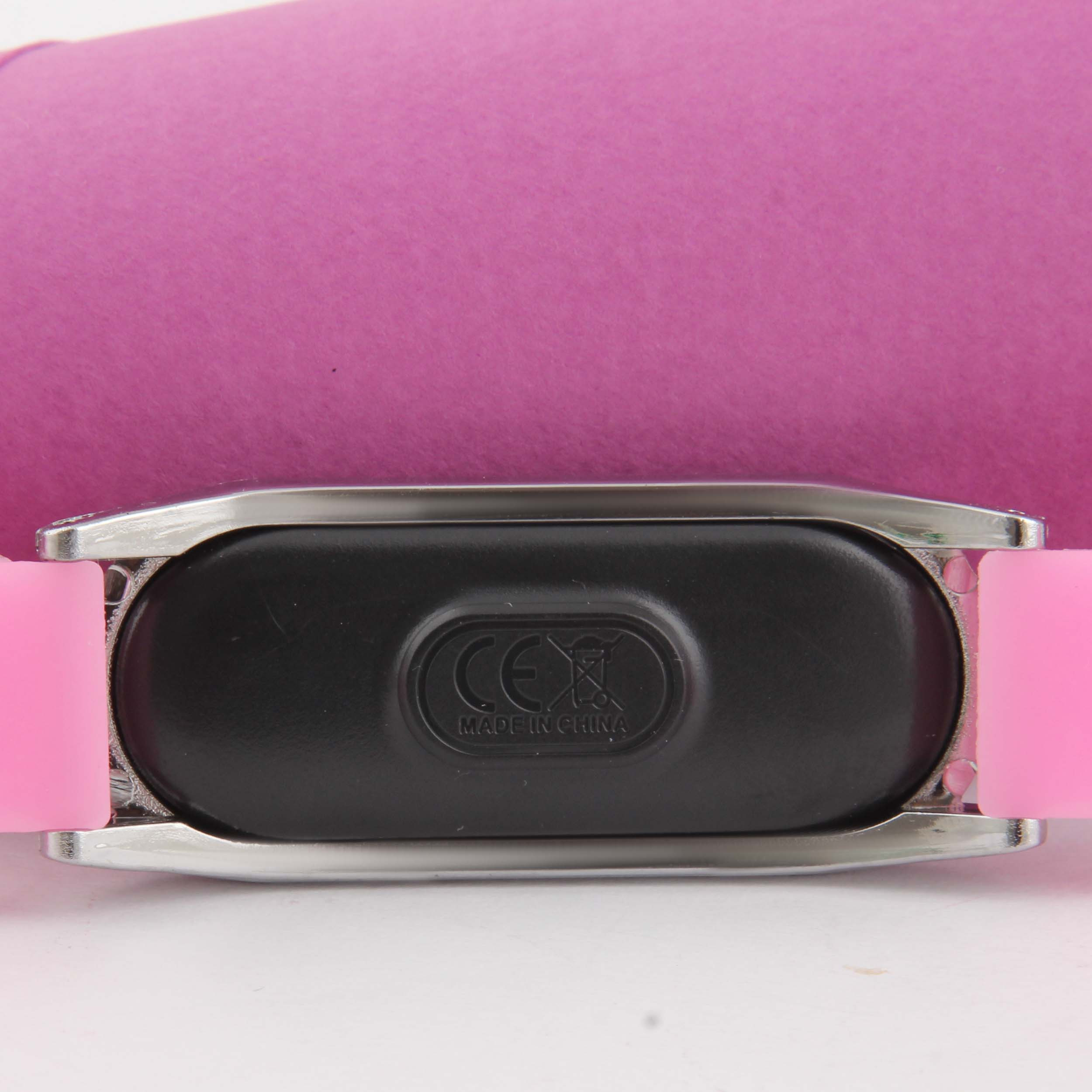 ساعت مچی دیجیتال دخترانه مدل کیتی فانتزی کد WHK_031 ساعت مچی دیجیتال دخترانه مدل کیتی فانتزی کد WHK_031