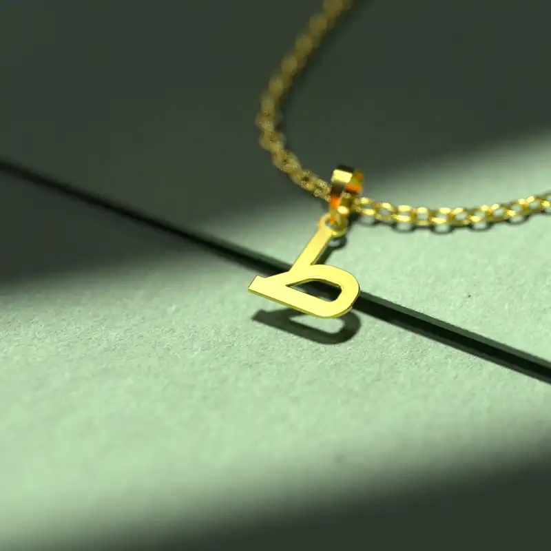 گردنبند طلا 18 عیار زنانه مدوپد مدل حرف ط کد I3-1-1243