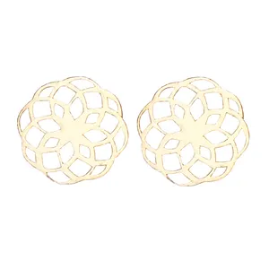 گوشواره طلا 18 عیار زنانه کرابو طرح اسلیمی مدل Kr5015