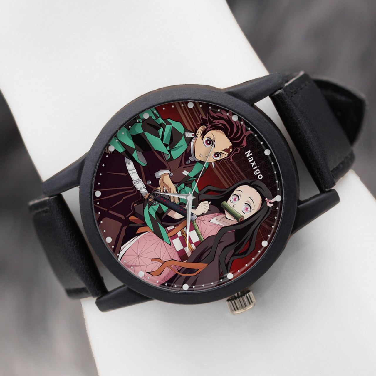 ساعت مچی عقربه ای ناکسیگو مدل شیطان کش کد LF6841