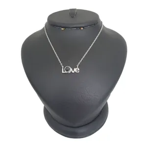 گردنبند نقره زنانه ترمه ۱ مدل love کد smed 1042