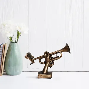 مجسمه طرح شیپور زن کد 001