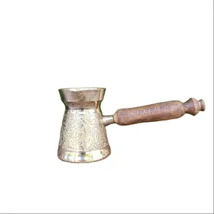 قهوه جوش مدل دسته چوبی طرح قلم کاری شده