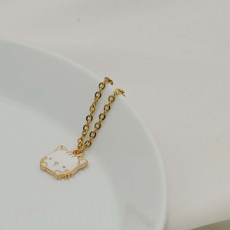 آویز ساعت زنانه دلنار گالری مدل پیشی W