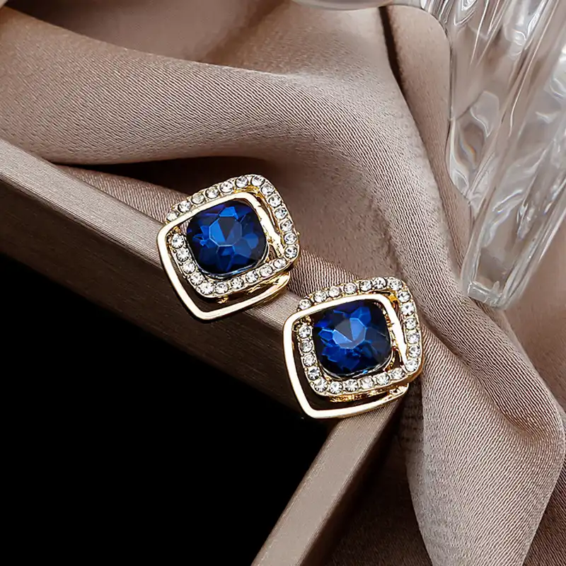 گوشواره زنانه مدل لوزنگین کد 00709