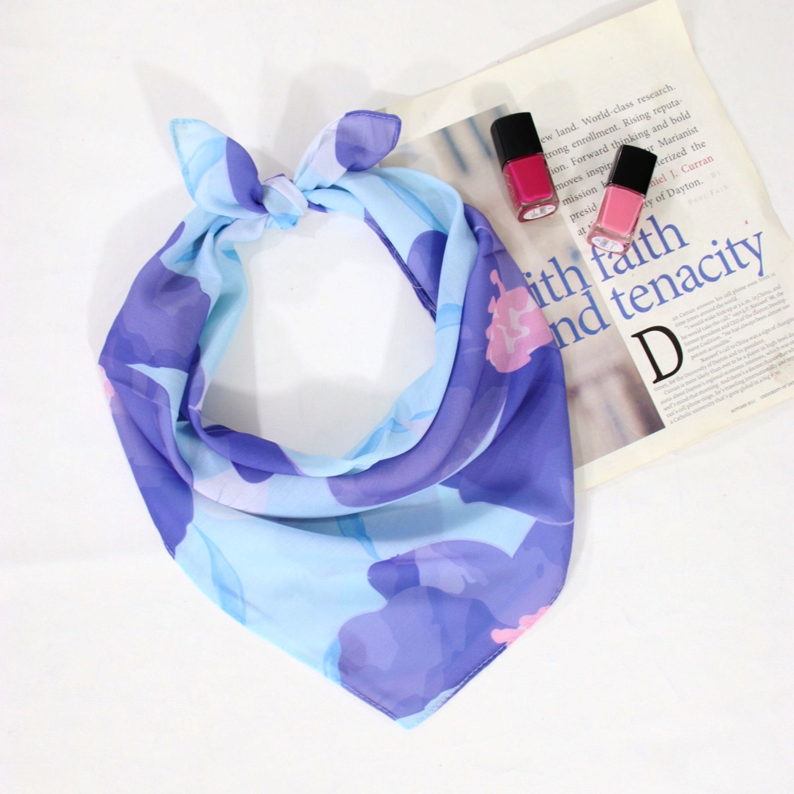 دستمال سر و گردن زنانه مدل نخی بهاری طرح آبرنگی کد ana-2522 - - 2