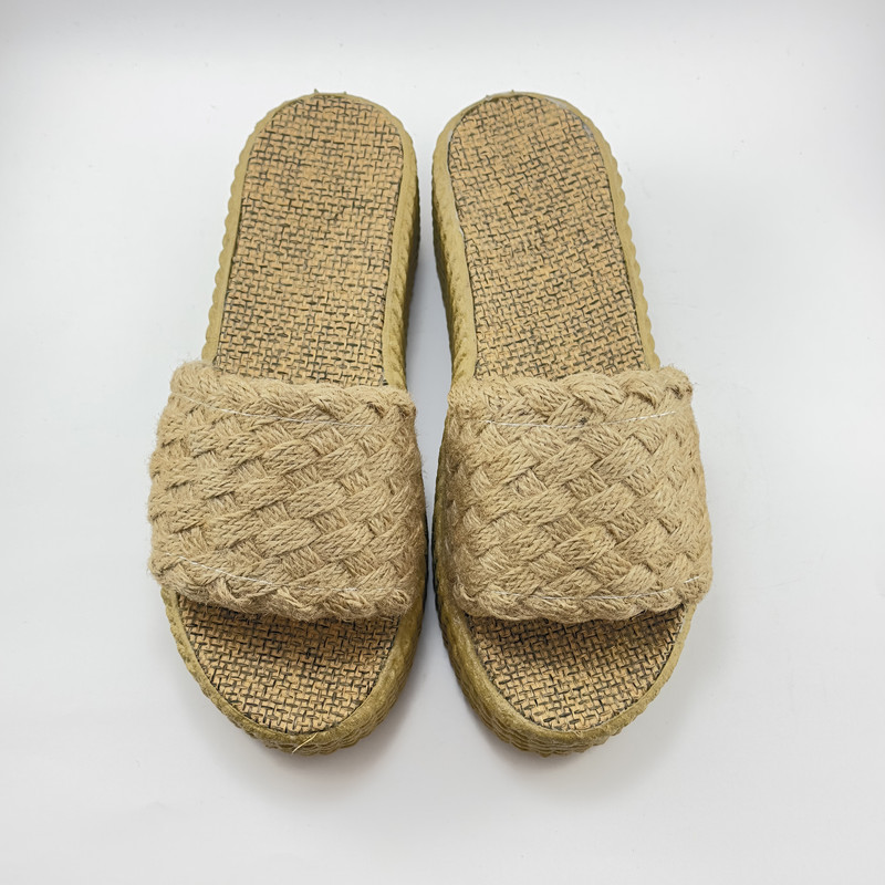 صندل زنانه مدل کنفی لژدار