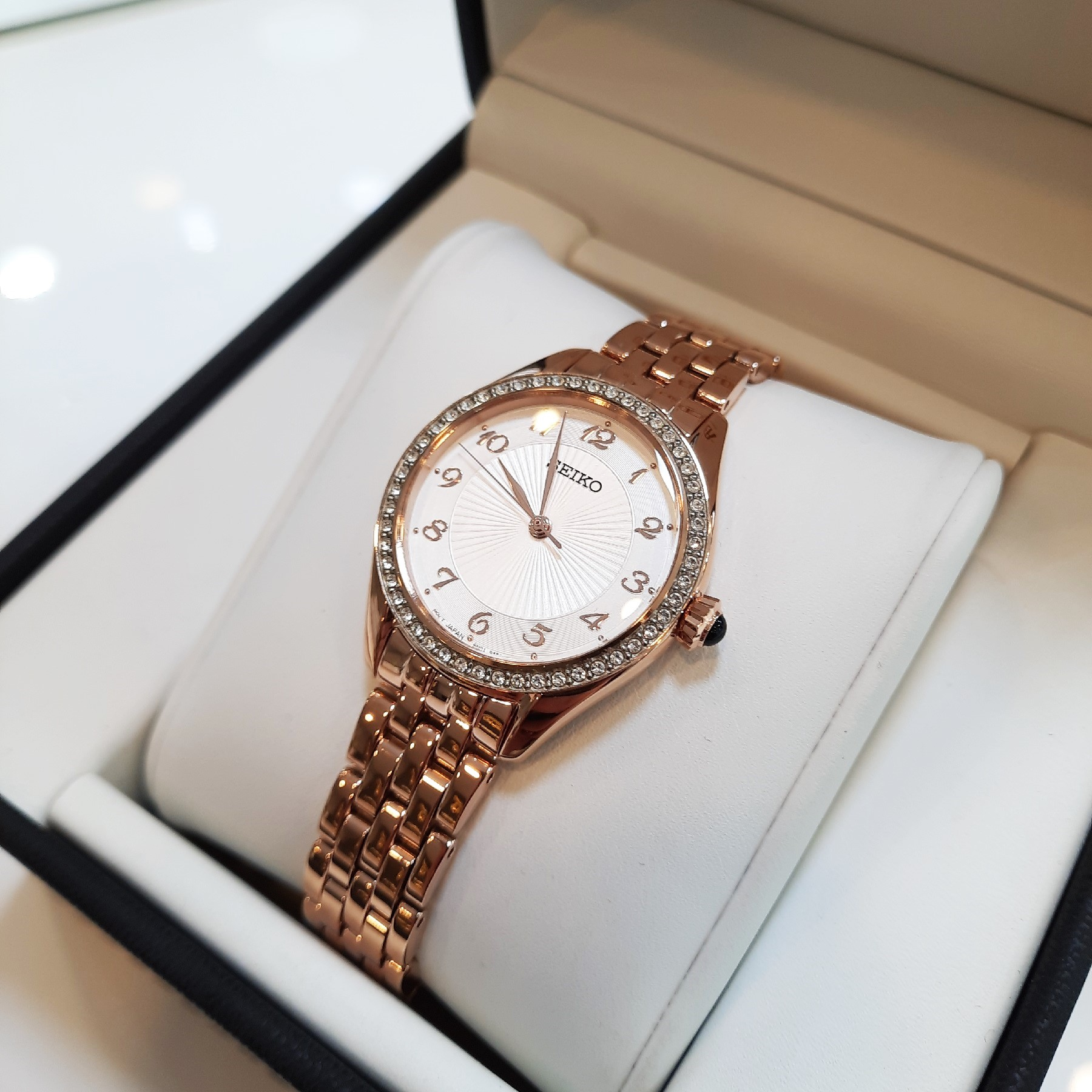 ساعت مچی عقربه ای زنانه سیکو مدل SUR396P1