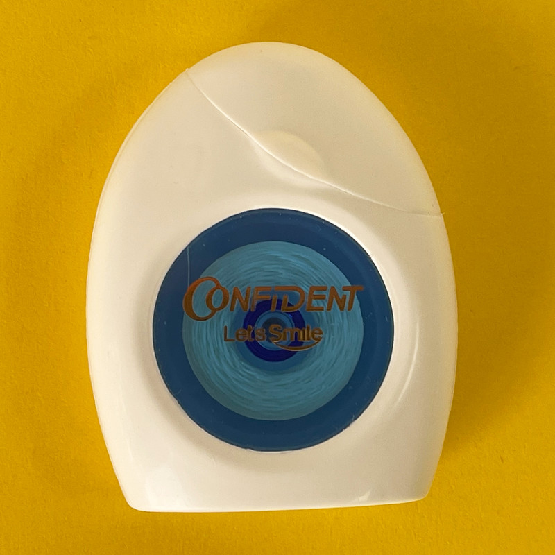 نخ دندان کانفیدنت مدل پرونامل