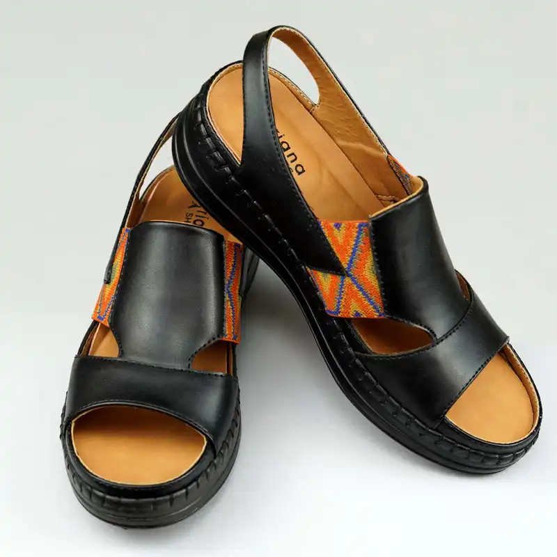 صندل زنانه مدل آیسان