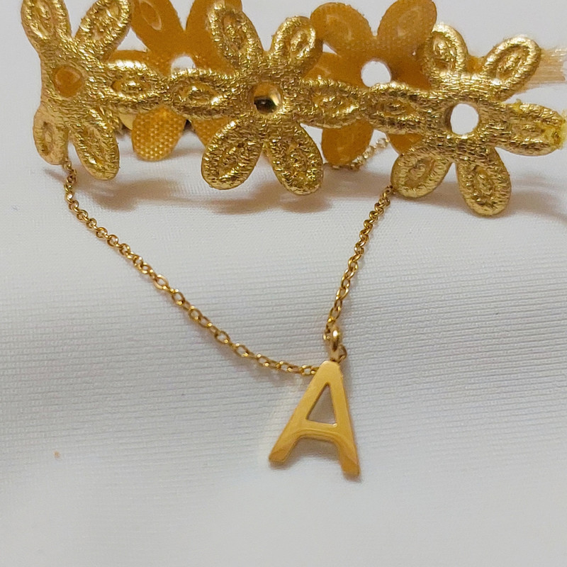 گردنبند زنانه مدل حرف A