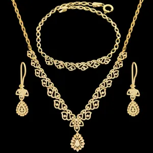 نیم ست طلا 18 عیار زنانه طلای مستجابی مدل طلوع کد 015