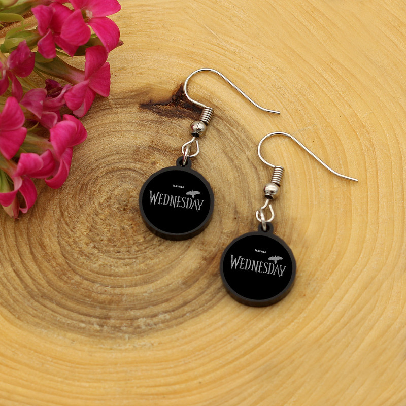 گوشواره زنانه ناکسیگو مدل شب تاب طرح Wednesday کد ES7299 مجموعه 2 عددی گوشواره زنانه ناکسیگو مدل شب تاب طرح Wednesday کد ES7299 مجموعه 2 عددی