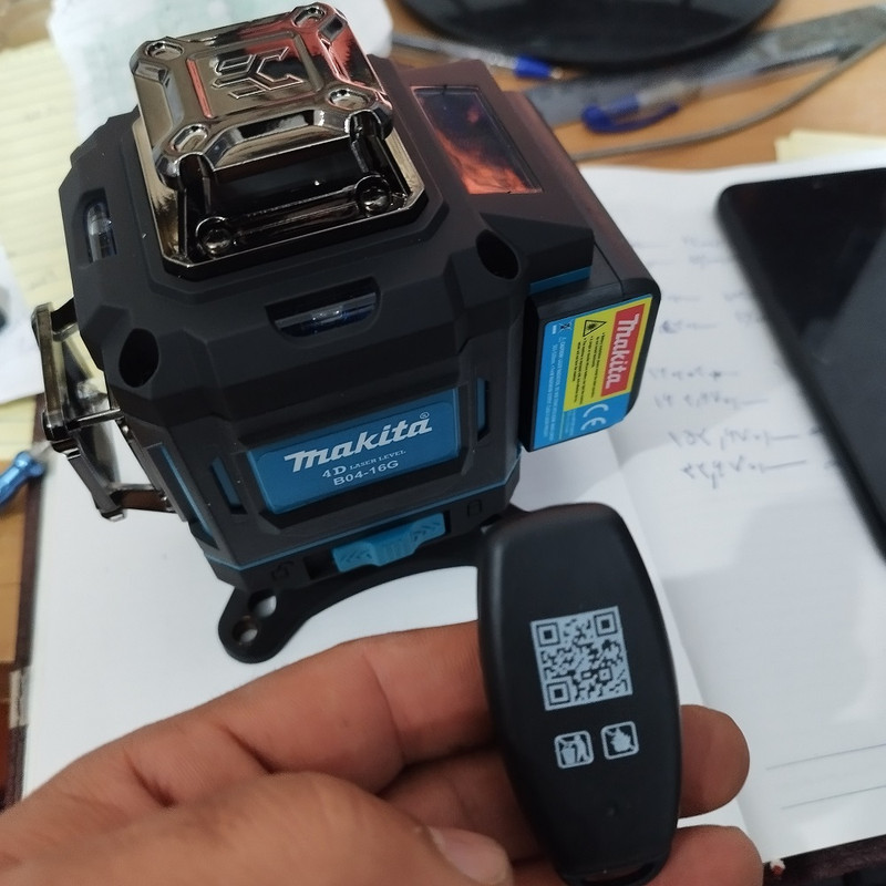 تراز لیزری مدل BYT-LL4D