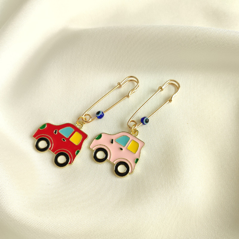 سنجاق سینه دخترانه لیمونار گالری مدل ماشین