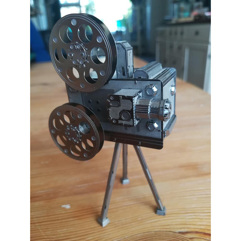 ساختنی مدل Projector