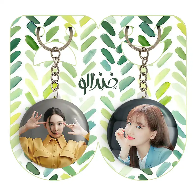 جاکلیدی خندالو مدل نایون گروه توایس TWICE کد 1994919952 مجموعه 2 عددی