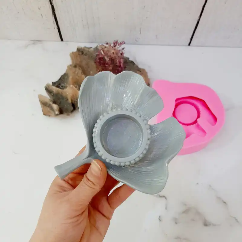 قالب سیلیکونی مدل جاشمعی طرح برگ جینگو