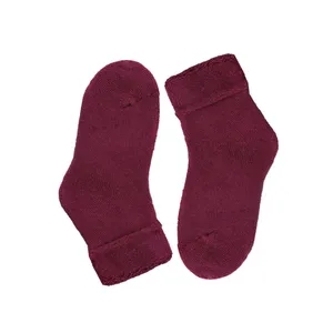 جوراب ساق بلند دخترانه مدل حوله ای